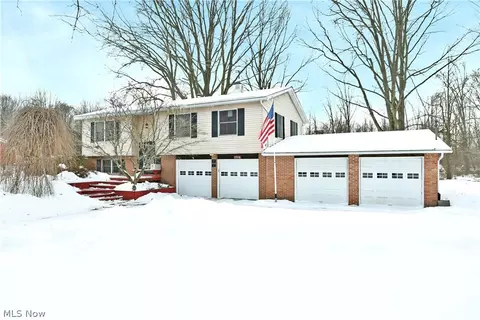 2516 Mahan Denman Rd, Cortland, OH 44410