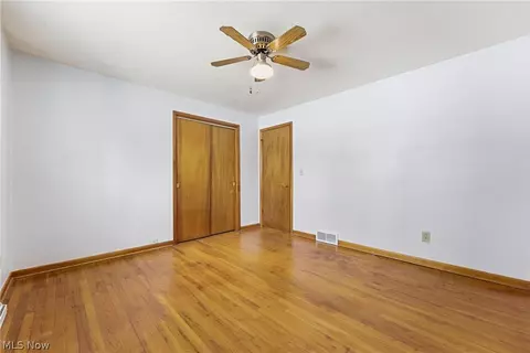 Bedroom - 337 33rd St SW, Canton, OH 44706 photo 2 of 6