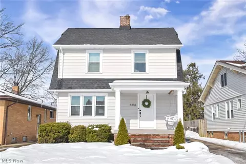 8318 Bauerdale Ave, Parma, OH 44129