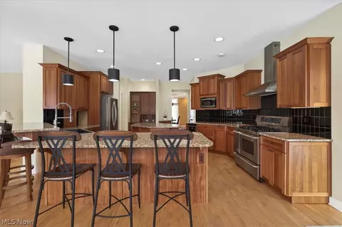 Kitchen - 11355 Beechnut Ln, Chardon, OH 44024 photo 1 of 6