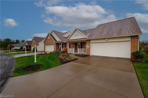 786 Beverly Ave, Canal Fulton, OH 44614