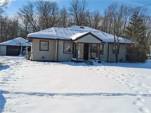2516 Weir, Warren, OH 44483