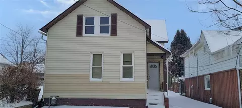3219 W 33rd St, Cleveland, OH 44109