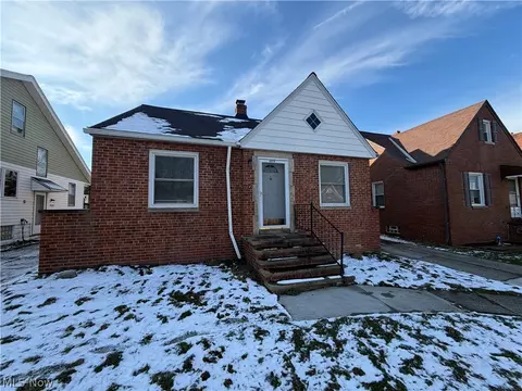 4920 E 110th St, Garfield Heights, OH 44125