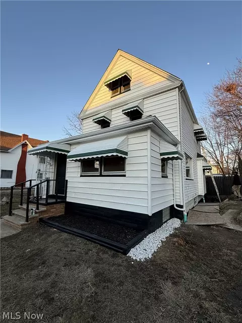 723 E 156th St, Cleveland, OH 44110