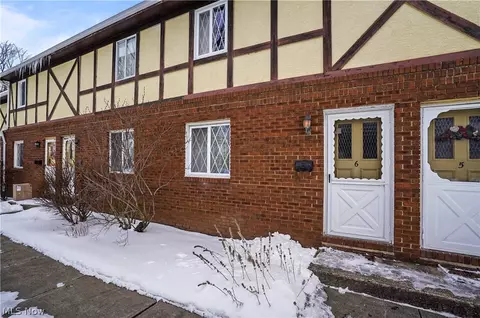 8180 Deepwood Blvd #14-6, Mentor, OH 44060