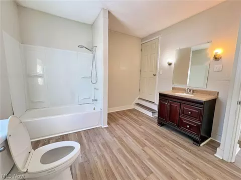 127 Cascade St, Elyria, OH 44035 photo 18
