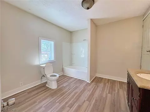 127 Cascade St, Elyria, OH 44035 photo 17