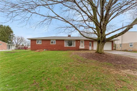 1709 Edmar St, Louisville, OH 44641