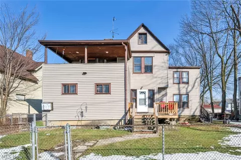 2127 W 100th St, Cleveland, OH 44102