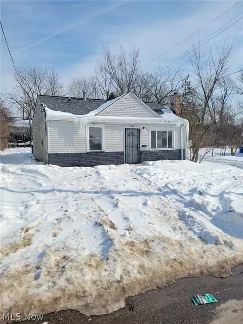 4821 E 173 St, Cleveland, OH 44128
