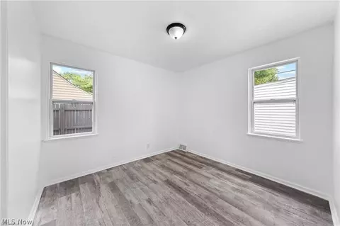 Bedroom - 643 E 261st St, Euclid, OH 44132 photo 2 of 10