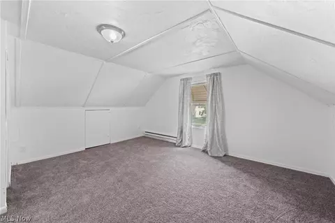 Bedroom - 643 E 261st St, Euclid, OH 44132 photo 5 of 10