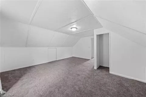 Bedroom - 643 E 261st St, Euclid, OH 44132 photo 7 of 10
