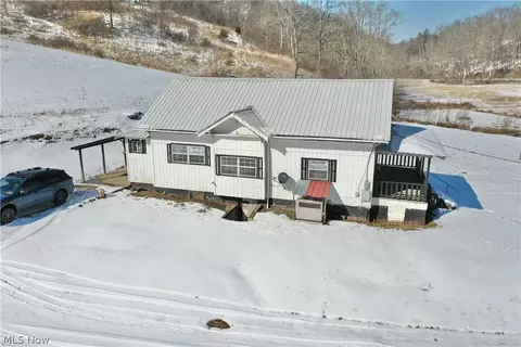 1296 Walker Creek Rd, Chloe, WV 25235