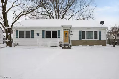 965 Gulf Rd, Elyria, OH 44035