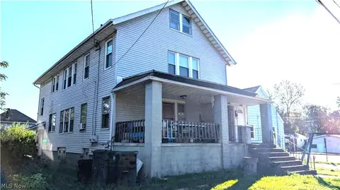 2916 11th St NW, Canton, OH 44708