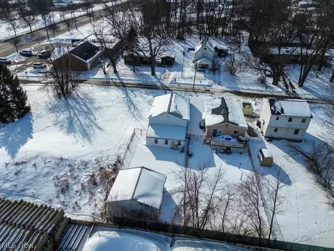 697 Ocean Ave, Akron, OH 44310 photo 24