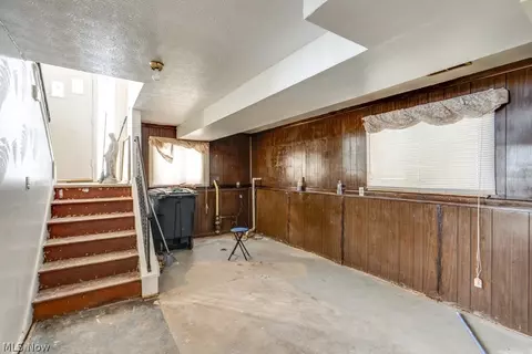 697 Ocean Ave, Akron, OH 44310 photo 20