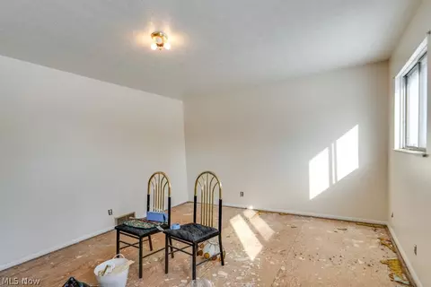 697 Ocean Ave, Akron, OH 44310 photo 15