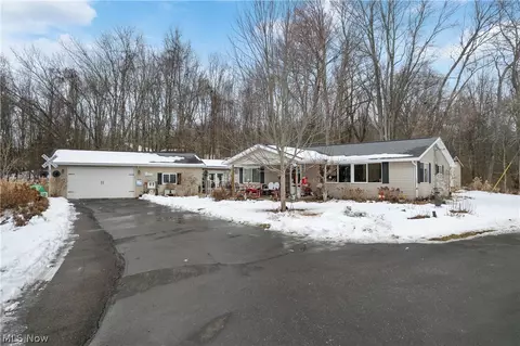 5039 Erie Ave NW, Canal Fulton, OH 44614
