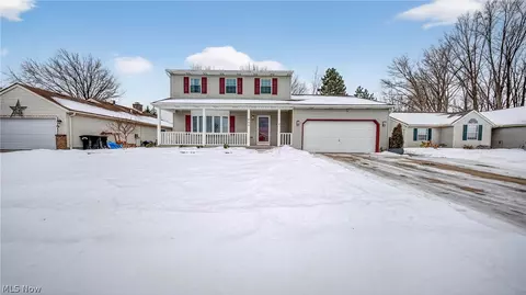 Exterior - 459 Auburn St, Elyria, OH 44035 photo 2 of 4