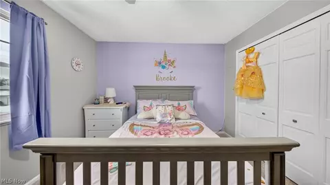 Bedroom - 459 Auburn St, Elyria, OH 44035 photo 5 of 8