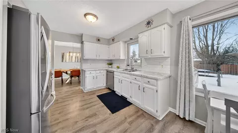 Kitchen - 459 Auburn St, Elyria, OH 44035 photo 4 of 4