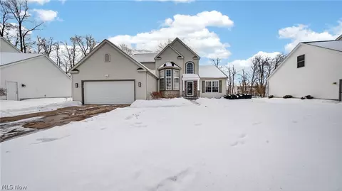 1324 Dover Dr, Medina, OH 44256