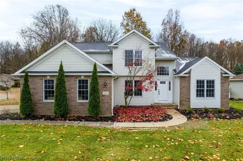 11814 Craig Dr, Strongsville, OH 44149
