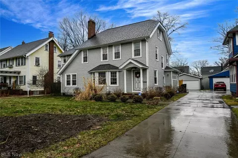 3049 Berkshire Rd, Cleveland Heights, OH 44118