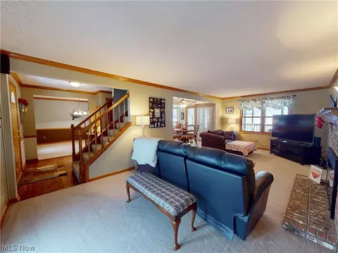 Living - 511 Picadilly Cir, Akron, OH 44319 photo 3 of 4
