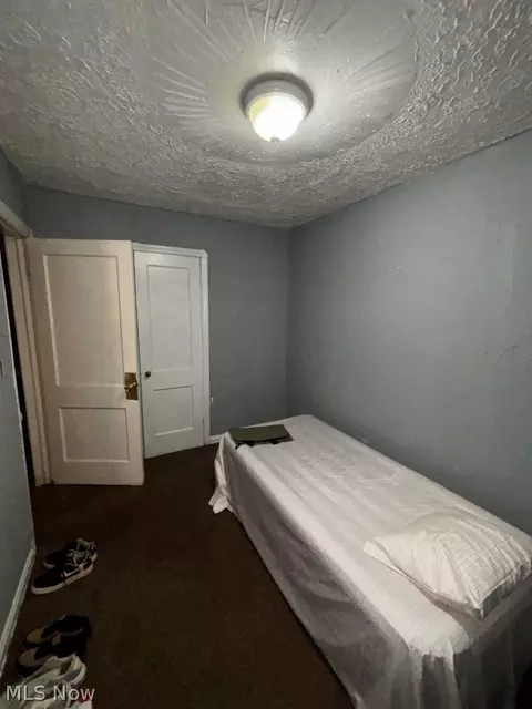 Bedroom - 892-894 Storer Ave, Akron, OH 44320 photo 2 of 2