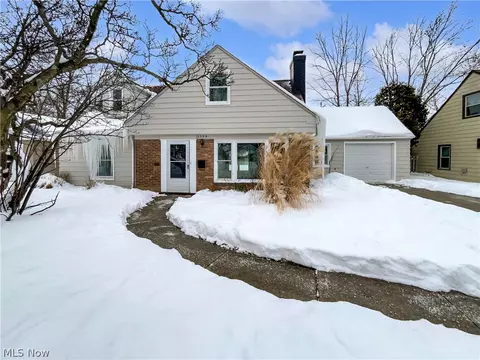 1754 E 236th St, Euclid, OH 44117