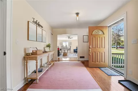 Entry Way - 1122 Locust Dr, Ashtabula, OH 44004 photo 1 of 2