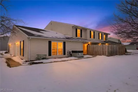 6853 Colonial Dr #A, Mentor, OH 44060
