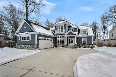 7598 Salida Rd, Mentor On The Lake, OH 44060