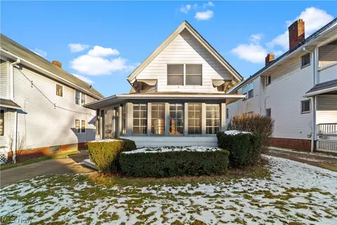 3313 W 111th St, Cleveland, OH 44111