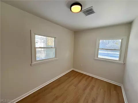 350 Concord Ave, Elyria, OH 44035 photo 13