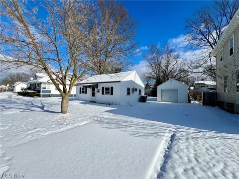 350 Concord Ave, Elyria, OH 44035 photo 18