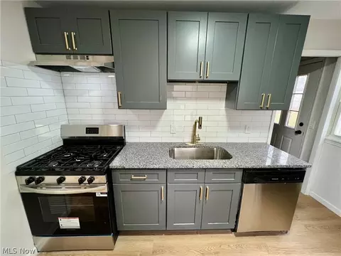 350 Concord Ave, Elyria, OH 44035 photo 8