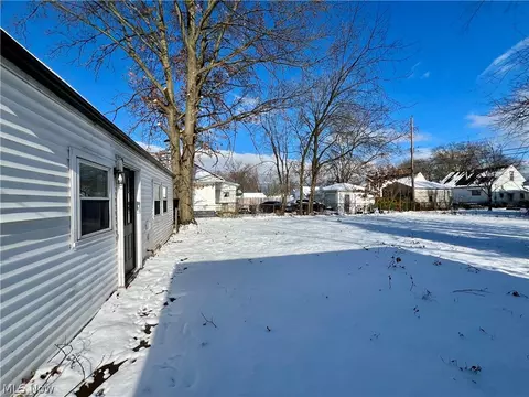 350 Concord Ave, Elyria, OH 44035 photo 19