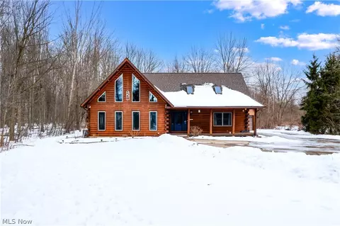 9677 Lindbergh Blvd, Olmsted Falls, OH 44138