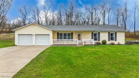 682 Elk Run Rd, Beverly, OH 45715