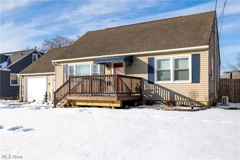 Exterior - 141 Elma Dr, Elyria, OH 44035 photo 5 of 12
