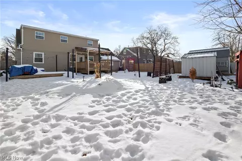 Exterior - 141 Elma Dr, Elyria, OH 44035 photo 7 of 12