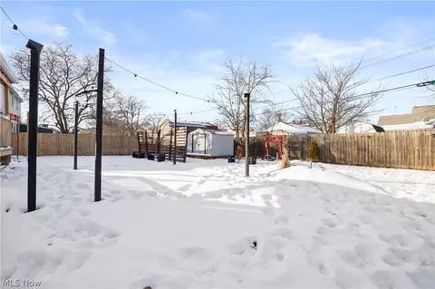 Exterior - 141 Elma Dr, Elyria, OH 44035 photo 8 of 12