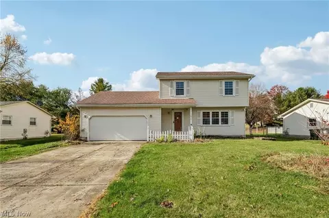 1470 Turnberry Dr, Youngstown, OH 44512
