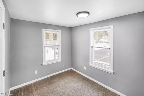 Bedroom - 584 Evans Ave, Akron, OH 44310 photo 5 of 6
