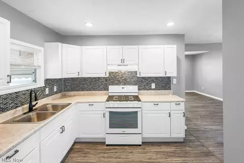 Kitchen - 584 Evans Ave, Akron, OH 44310 photo 1 of 1